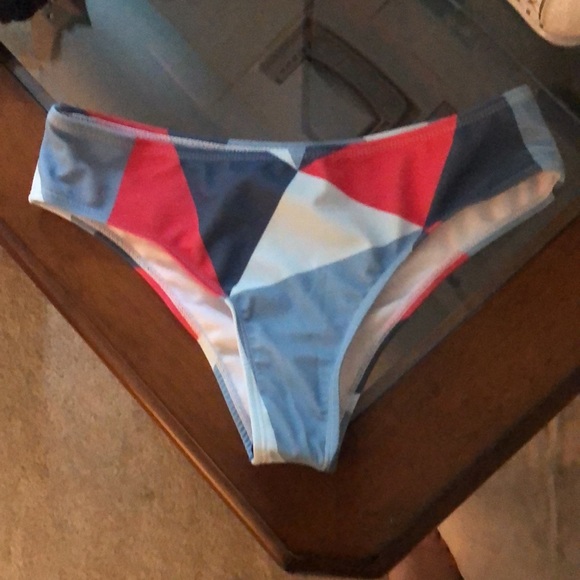 Bathing suit - Picture 2 of 2